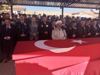 Vatandasa Yardim Ederken Sehit Olan Uzman Çavusa Son Görev