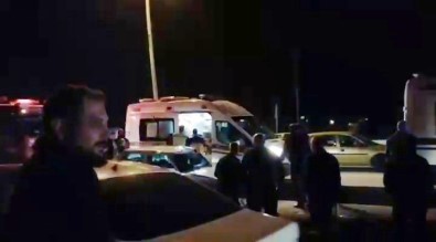 Yolun Karsisina Geçmeye Çalisan Yayaya Otomobil Çarpti Açiklamasi 1 Ölü, 2 Yarali