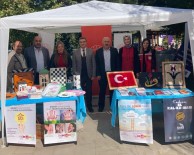 Atatürk Üniversitesi Ögrencilerine Sosyal Hizmet Farkindaligi Standi