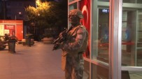 Bakirköy'de Hastane Önünde Silahli Saldiri Açiklamasi 1 Ölü, 2 Yarali