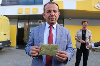 Bolu Belediye Baskani Özcan, HDP'ye Kina Gönderdi