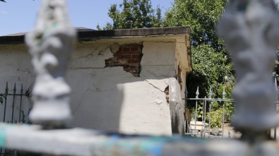 Islam Aliminin Kabri Yikilmaya Yüz Tuttu