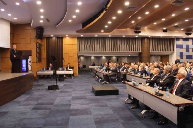 IZTO'dan Seçim Öncesi Son Meclis