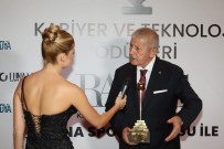 Mehmet Sari'ya 'En Basarili Belediye Baskani' Ödülü