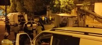 Ankara'da Park Halindeki Araçlara Çarptiktan Sonra Devrilen Kamyonetin Sürücüsü Hayatini Kaybetti