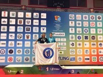 BARÜ Ögrencisi Zeynep Yetgil, Dünya Kupasi'nda Altin Madalya Kazandi