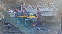 Bodrum'da 4 Araç Birbirine Girdi, Ortalik Savas Alanina Döndü