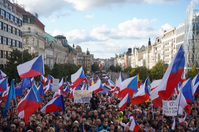 Çekya'da Hükümet Karsiti Protesto