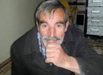 Devrilen Traktörün Altinda Kalan Çiftçi Öldü