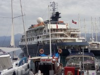 Fethiye'ye Gelen Turistler Esnafi Sevindirdi