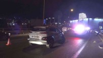 Izmir'de Polisleri Sürükleyerek Uygulamadan Kaçan Alkollü Sürücü Dehset Saçti