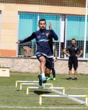 Kayserispor'da Emrah Takima Katildi