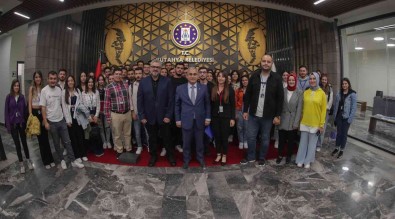 Süleyman Demirel Üniversitesi Ögrencileri Kütahya'da