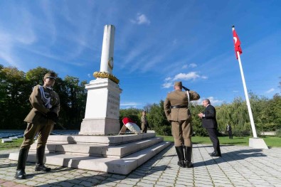 TBMM Baskani Sentop, Macaristan'da