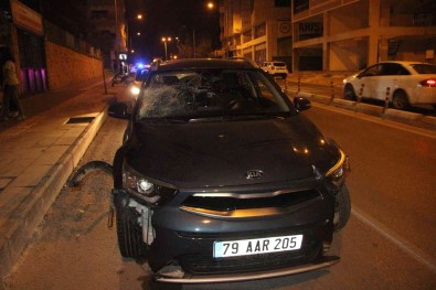 Kilis'te Otomobil Çöp Toplayicisina Çarpti Açiklamasi 1 Ölü
