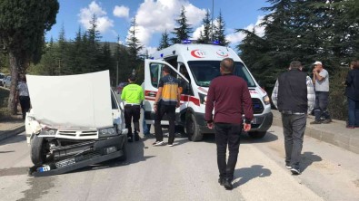 Bilecik'te Yasanan Trafik Kazasinda 1 Kisi Yaralandi