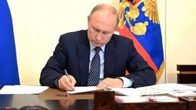 Putin imzayı attı: Rus ordusunun Ukrayna'da ele geçirdiği bölgelerin sözde bağımsızlığı tanındı Haberi