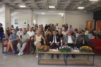 Sevenleri Hayirsever Is Adamini Unutmadi