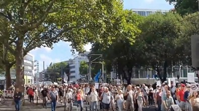 Almanya'da doğalgaz zamları protesto edildi