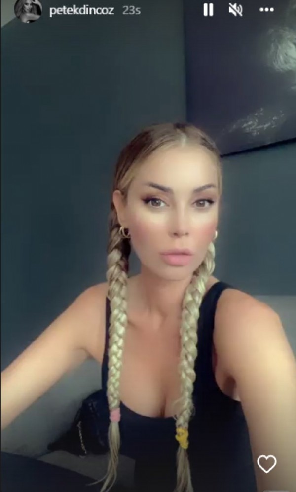Petek Dinçöz'den filtreli poz