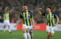Yeni transfer son dakikada galibiyeti getirdi! Fenerbahçe, evinde Dinamo Kiev’i yıktı…