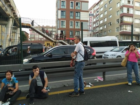 İstanbul Avcılar'da metrobüs kazası! Yaralılar var