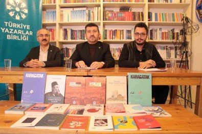 Yilin Yazar, Fikir Adami Ve Sanatçilari Ödülleri Sahiplerini Buldu