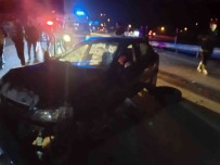 Gediz'de Trafik Kazasi Açiklamasi 3 Yarali