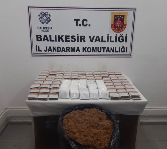 Ayvalik'ta Jandarma Kaçak Tütün Operasyonu