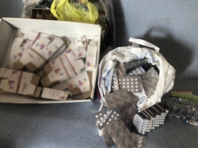 Eczane Disinda Satisi Yasak Olan 44 Bin Ilaç Ele Geçirildi