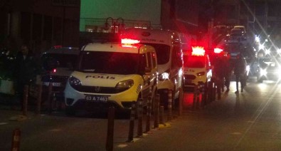 Hastane Önünde Husumetli Grup Arasinda Silahli Kavga Açiklamasi 4 Yarali