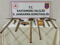 Kaçak Kazi Yapan Define Avcilarina Suçüstü Baskin Açiklamasi 5 Gözalti