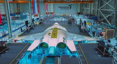 Milli Muharip Uçak hangardan çıkışa hazır