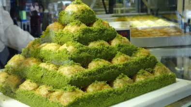 Diyarbakir'da 2022'De Rekor Tatli Satisi Yapildi