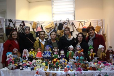 Efeler Halk Egitim Merkezi 2022 Yilinda 50 Bin Kisiye Kurs Verdi