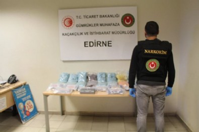 Kapıkule'de, 10,5 kilo kokain ve 31,5 kilo ecstasy ele geçirildi