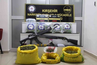 Kirsehir'de Uyusturucu Tacirlerine Büyük Darbe