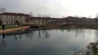 Rami Kütüphanesi Yarinki Açilisa Hazir