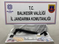 Balikesir'de Polis Ve Jandarmadan 54 Sahsa Operasyon