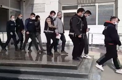 Mersin'de FETÖ Operasyonu Açiklamasi 5 Tutuklama