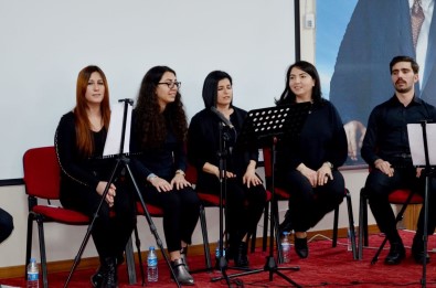 Tunceli'de Esnaf, Memur Ve Çiftçilerin Sahne Aldigi Konser Büyük Begeni Topladi