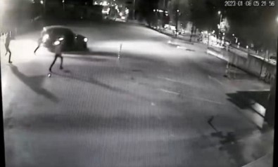 Pendik'te Marketi Soyan Hirsizlar Bekçilere Yakalandi