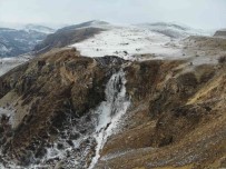 Kars'in Sogugu Selale Dondurdu