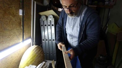 Pandemi Döneminde Basladi, Evinin Ardiyesini Atölyeye Çevirdi