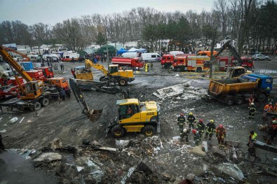 Dnipro'ya Düzenlenen Füze Saldirisinda Can Kaybi 35'E Yükseldi