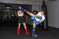 Eskisehir'den 4 Genç Sporcu Türkiye Kickboks Sampiyonasi'nda Mücadele Edecek