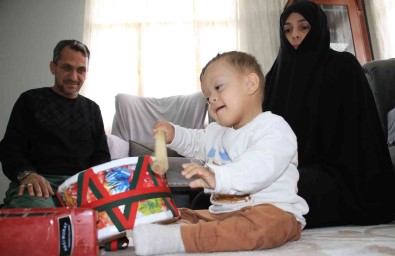 Minik Muhammet Yasama Tutunmak Için Ilik Nakli Bekliyor