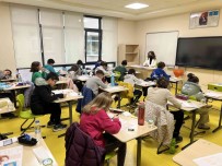 Tüm Türkiye'de 105 Bin Ögrenci Okula Kabul Sinavi'na Katildi