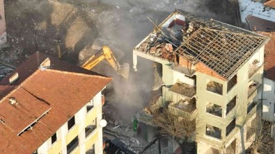 Asrin Felaketinde Kalan Izler Siliniyor