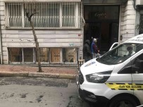 Nisantasi'nda Kendisinden Haber Alinamayan Sahis Evinde Ölü Bulundu